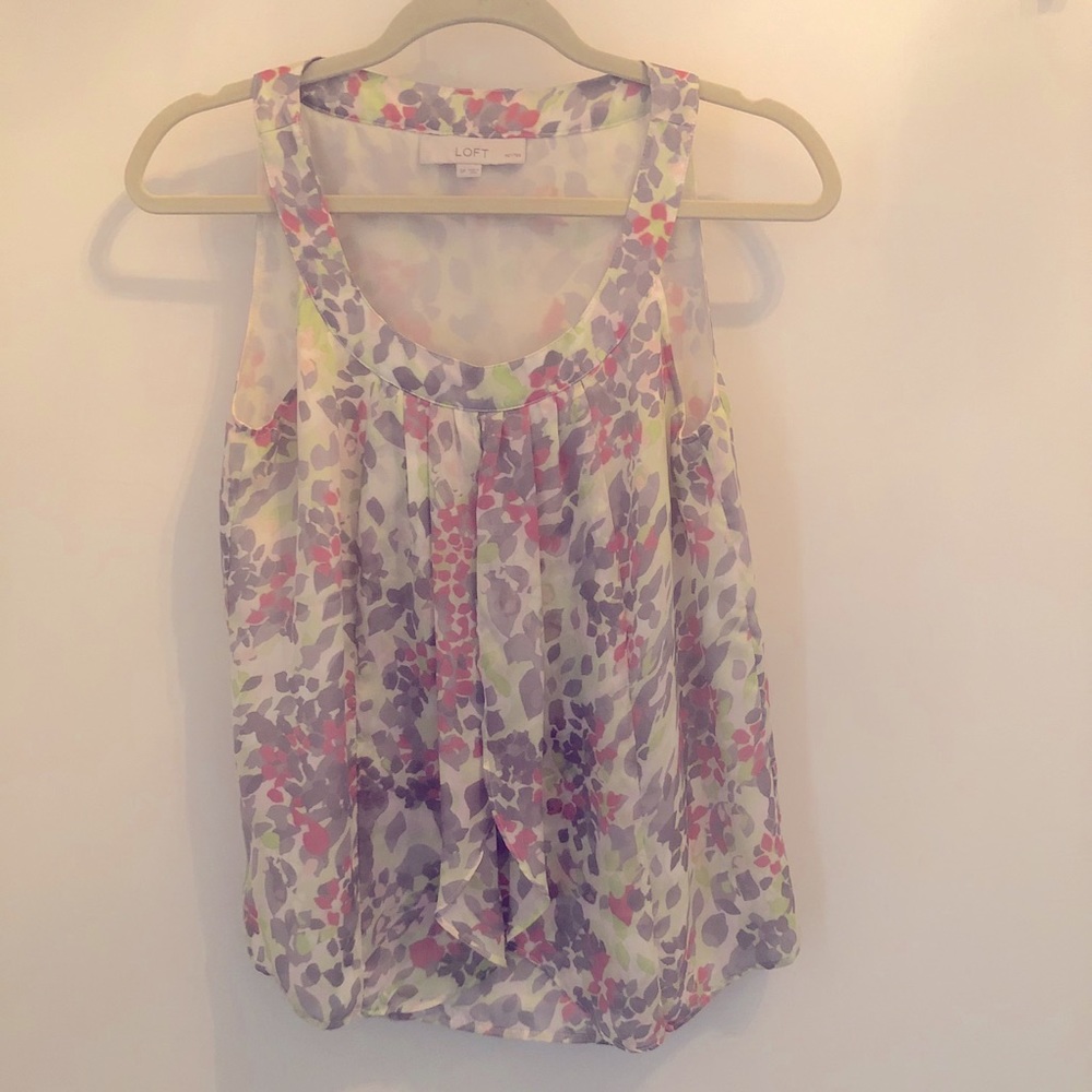 *SOLD* LOFT sleeveless blouse